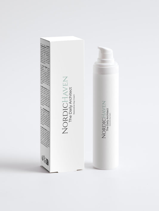 Conditioning day cream for maintaining skin matrix structure and deep hydration